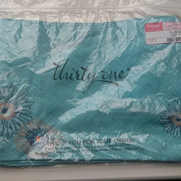 Thirty-One Bundle - Picture 3 of 12